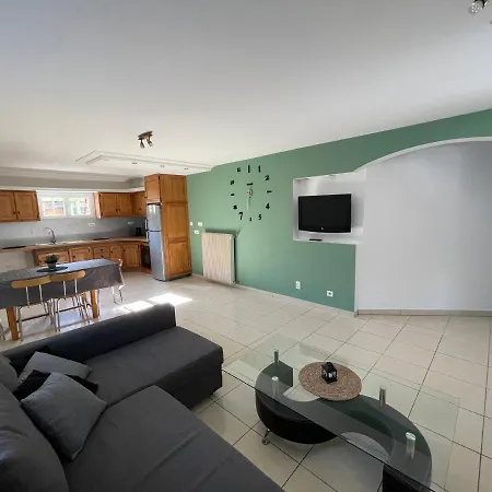 Charmant Logement Avec Piscine Et Jacuzzi *